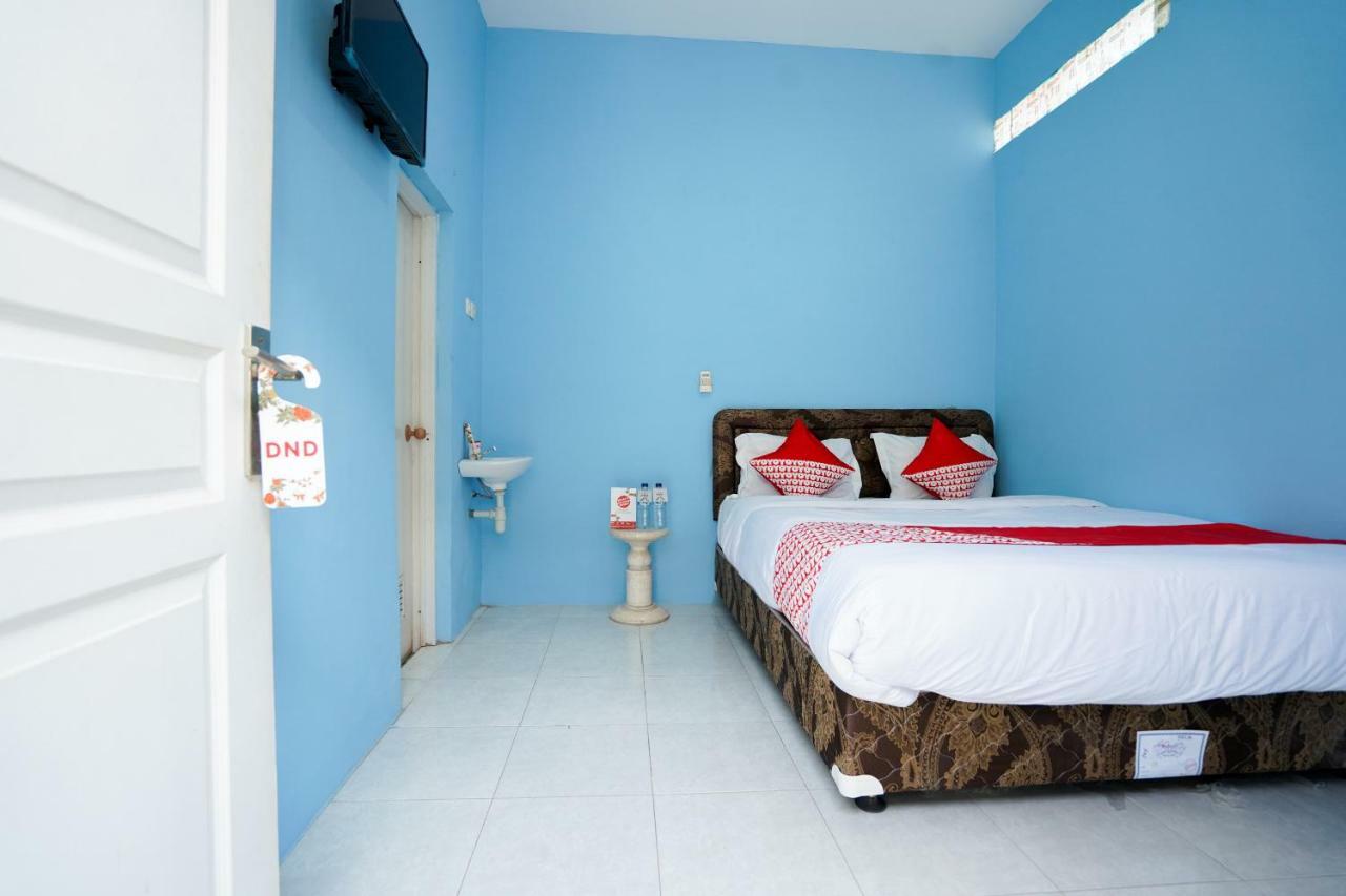 Oyo 1316 Mentari Family Homestay Probolinggo Extérieur photo