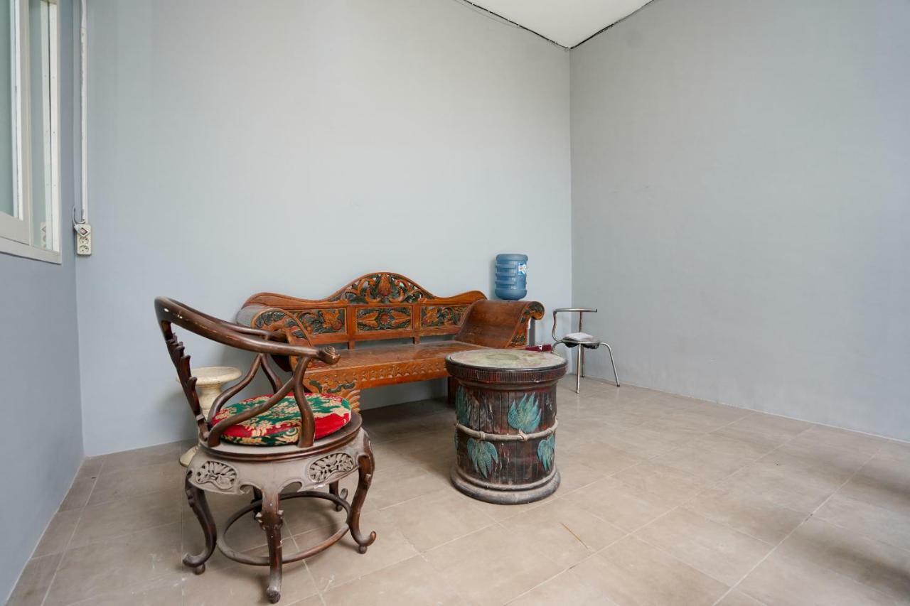 Oyo 1316 Mentari Family Homestay Probolinggo Extérieur photo
