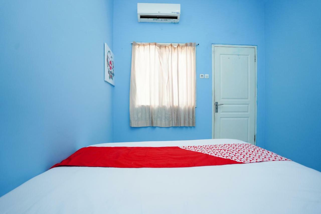 Oyo 1316 Mentari Family Homestay Probolinggo Extérieur photo